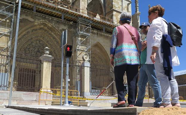 La Once muestra a los leoneses cómo es el día a día de los invidentes