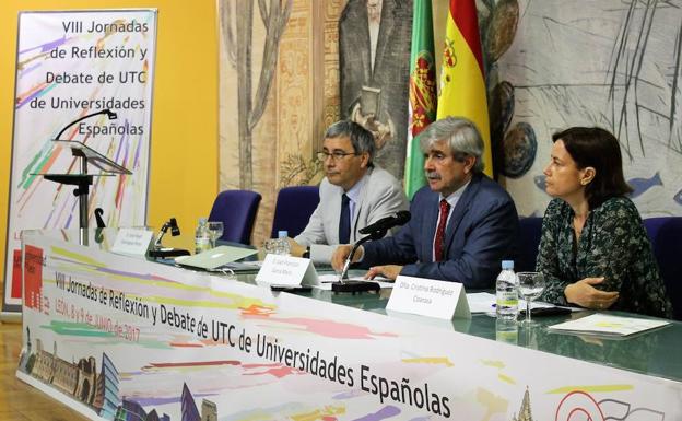 Solamente el 1,5% de las titulaciones universitarias no renuevan su acreditación