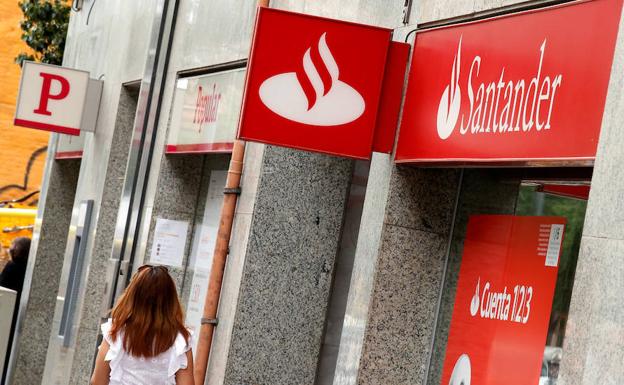 La operación del Santander deja en el limbo 41 sucursales y 184 trabajadores del Popular en León