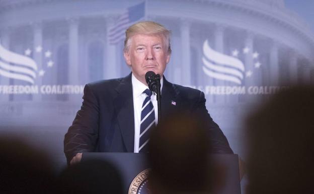 Trump acusa otra vez al «filtrador» Comey de decir «mentiras»