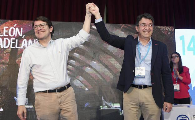 Majo toma el timón del PP con la unión por bandera y el respaldo de Mañueco