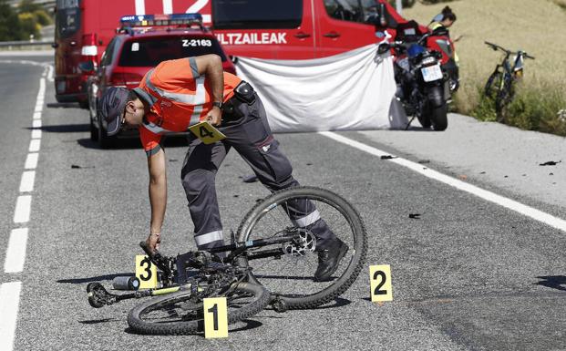 Tres ciclistas fallecidos y uno herido esta mañana en Navarra