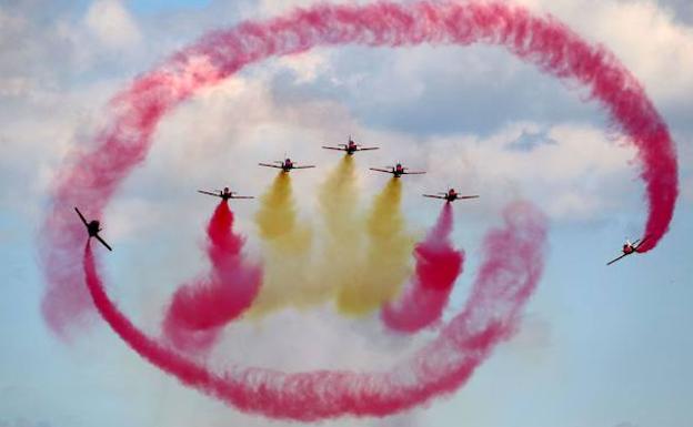 La exhibición aérea deja ver la pasión de León por el Ejército del Aire