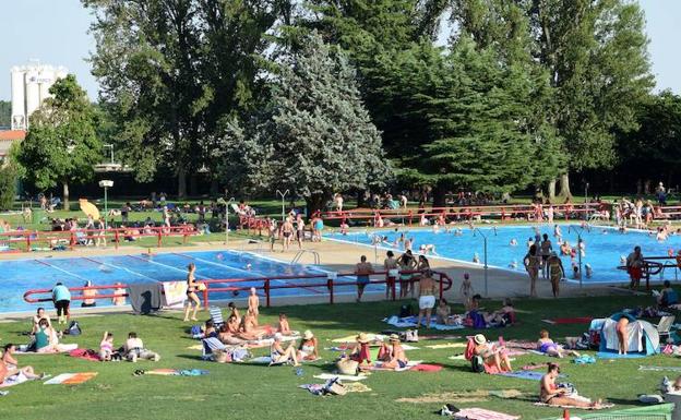 La Bañeza abre sus piscinas este sábado