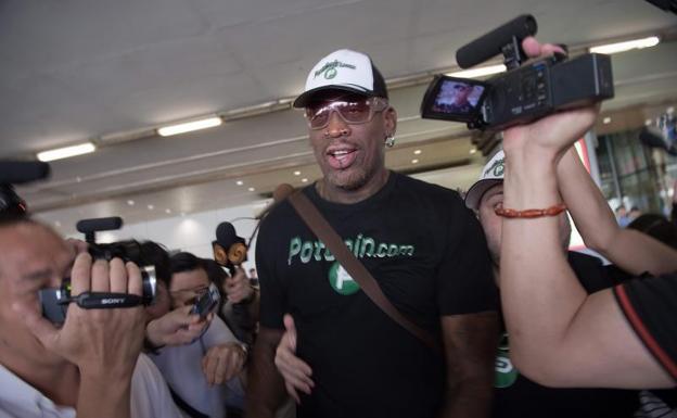 Dennis Rodman regresa de Pyongyang sin desvelar si se reunió con Kim Jong-un