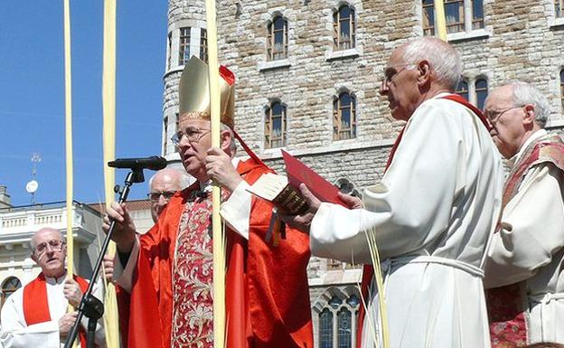 El obispo renueva su 'equipo' con los nombramientos en el Cabildo de la Catedral y el Seminario Mayor