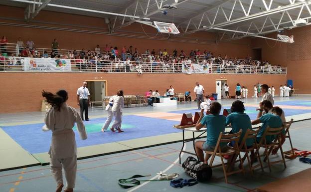 León celebra su torneo 'Cuna del Parlamentarismo' de judo