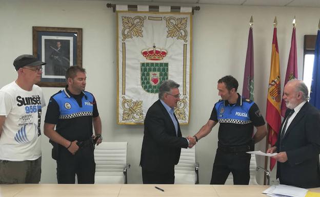 Valverde de la Virgen incorpora un nuevo agente a la Policía Local