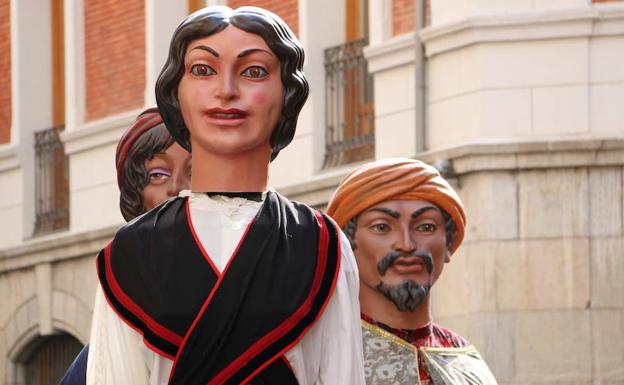 Cabezudos contra el calor