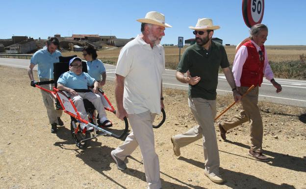 Méndez Vigo apuesta por fomentar la accesibilidad de atractivos como el Camino de Santiago