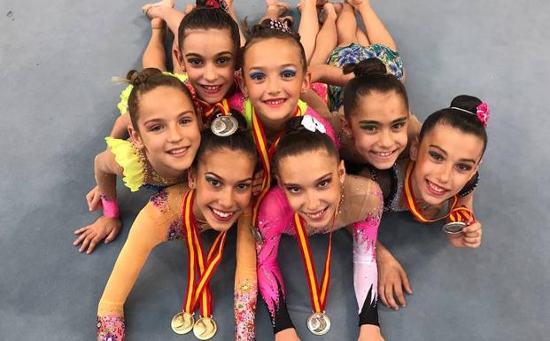 Lluvia de Medallas para el Club Ritmo