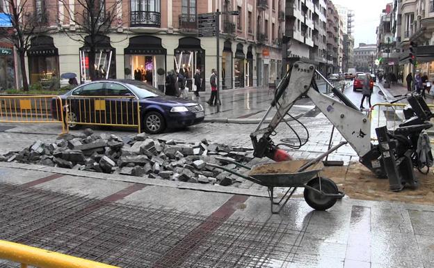 El Ayuntamiento sienta las bases para iniciar la remodelación de Ordoño con un coste de 600.000 euros