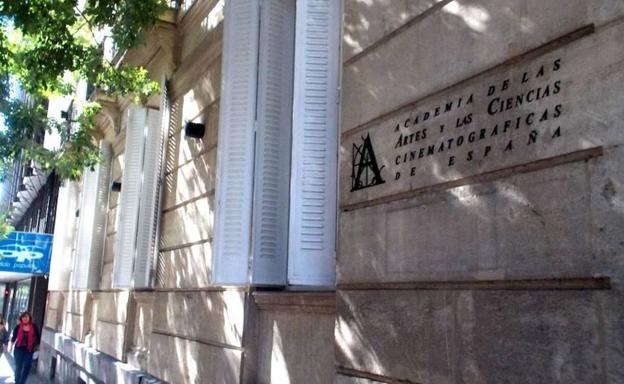 La Academia quiere una lista de 30 películas españolas obligatorias para jóvenes estudiantes