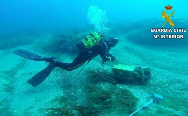 Hallan una bomba de la II Guerra Mundial frente a la isla de Tabarca