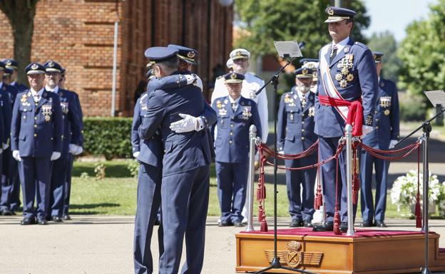 Relevo en la Academia Básica del Aire
