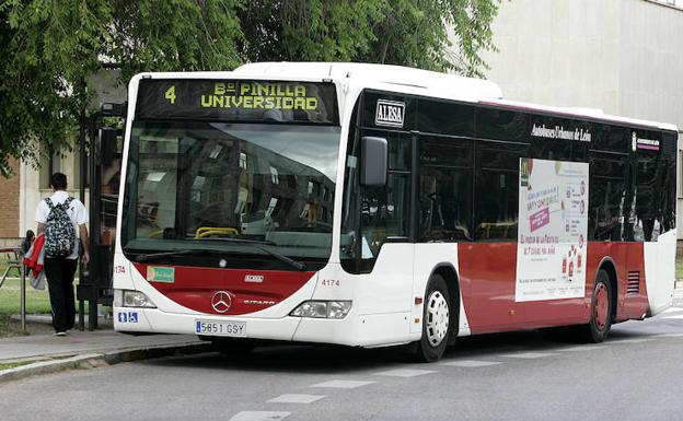 El Ayuntamiento de León no implantará la gratuidad del autobús para menores de 14 años hasta septiembre