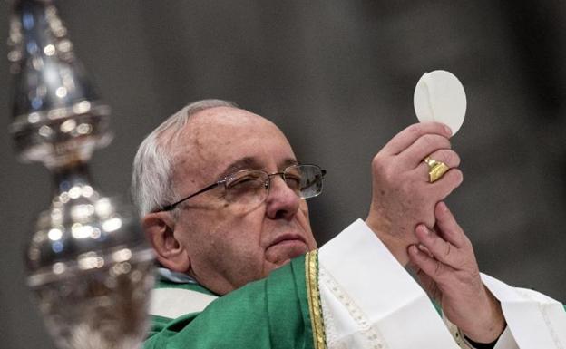 El Papa cuelga un cartel en su habitación con la frase «prohibido quejarse»