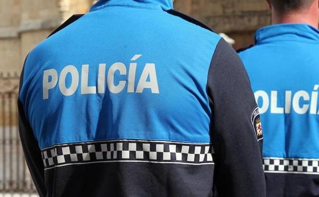 La Policía Local realiza hasta el 23 de julio una campaña de vigilancia del estado de los vehículos