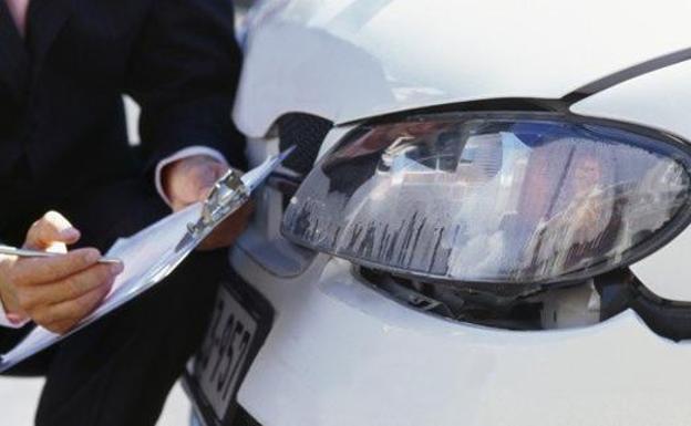 Los castellanos y leoneses gastan 279 euros menos que la media del país en compra de seguros