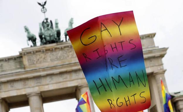 Las parejas homosexuales de Alemania podrán casarse y adoptar desde el 1 de octubre