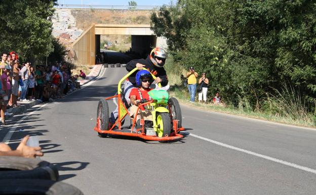 La séptima carrera de Autos Locos aterriza el sábado 12 de agosto en Fresno del Camino