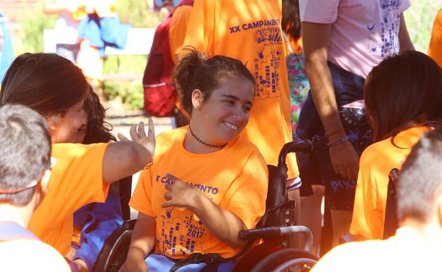 Más de 100 niños con y sin discapacidad participan en el campamento inclusivo de Aspaym en Cubillos del Sil
