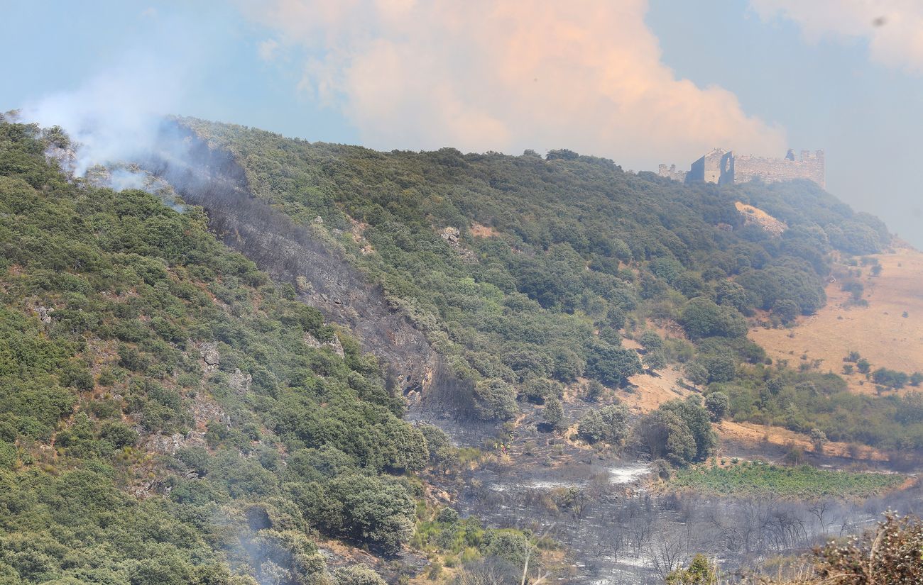 Fuego en Borrenes