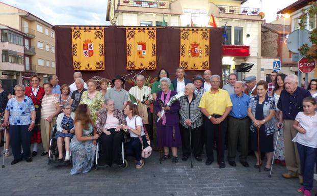 La Robla homenajea a sus mayores en el inicio de las fiestas de Celada
