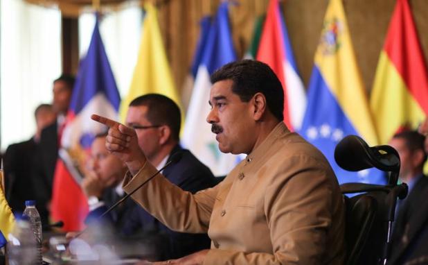 Maduro propone dialogar con los países que le acusan de quebrar el orden democrático