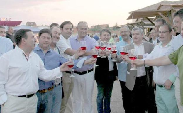 El vino volverá a ser el rey de Pajares de los Oteros