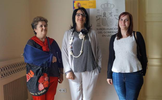 Teresa Mata recibe a la Asociación de Sarcoidosis de León para mostrar su apoyo a los afectados