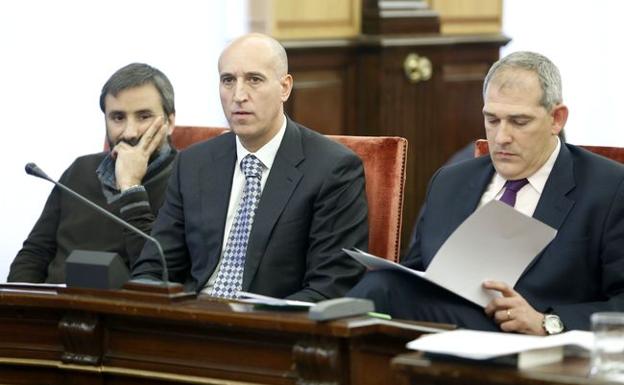 El PSOE acusa al PP de «lavarse las manos» con la emergencia social y la ocupación de vivienda