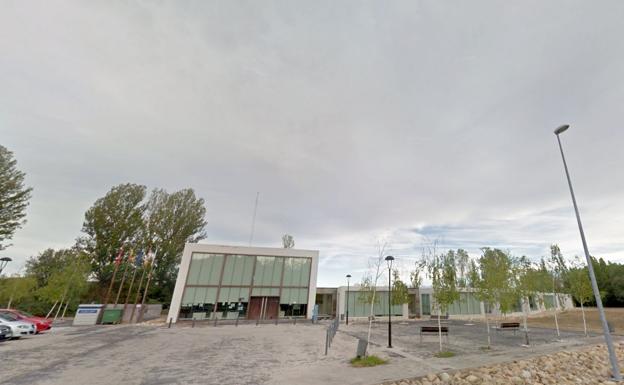 PSOE, UPL y PMSD se unen y presentan una moción de censura en Sariegos