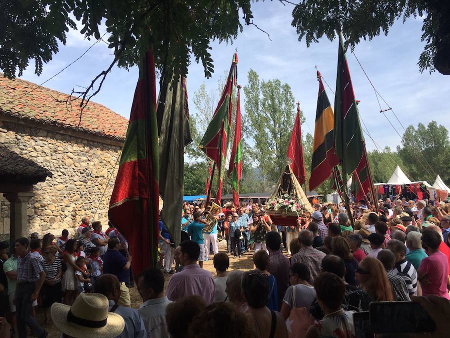 La Virgen de Boinas 'regresa' a su ermita