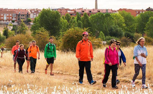 Senderismo y paella popular para conocer Valverde de la Virgen