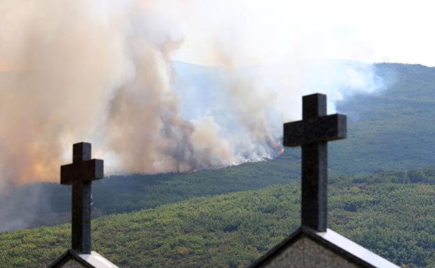 «Estamos sin capacidad de extinción», aseguran los brigadistas