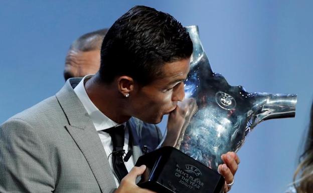 Cristiano y sus compañeros madridistas dominan los premios individuales