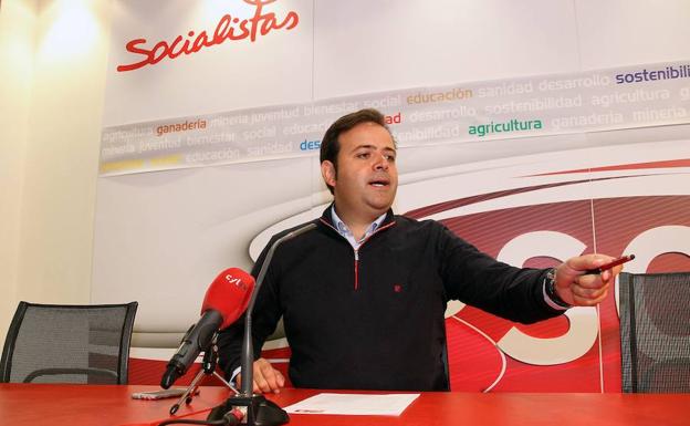 El PSOE de León limitará a ocho años los mandatos institucionales y ofrece austeridad y listas abiertas