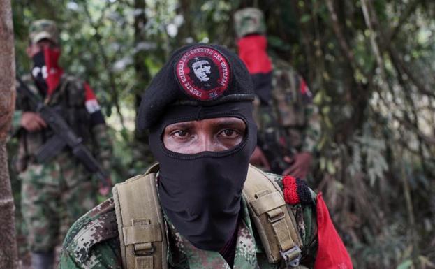 El Gobierno de Colombia y la guerrilla del ELN acuerdan el cese al fuego bilateral