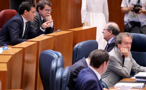 El PP en las Cortes solicita al Gobierno que adopte las medidas necesarias para evitar el referéndum en Cataluña