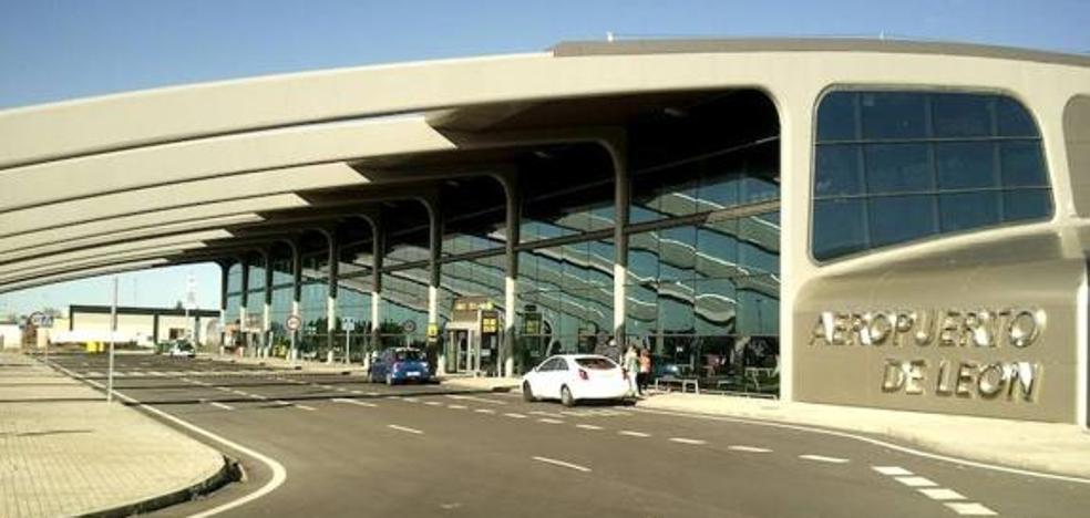 El Aeropuerto de León registra un aumento de más de 700 pasajeros en agosto respecto a 2016