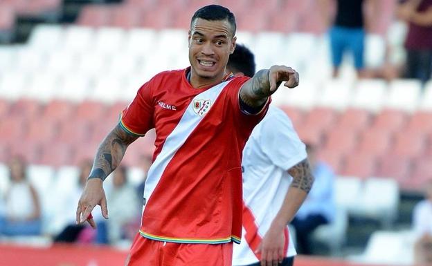 Raúl de Tomás duda ante la Cultural por molestias musculares