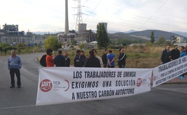 Mineros de Uminsa y HBG exigen ante Compostilla que Endesa que garantice la compra de carbón nacional para reactivar el empleo