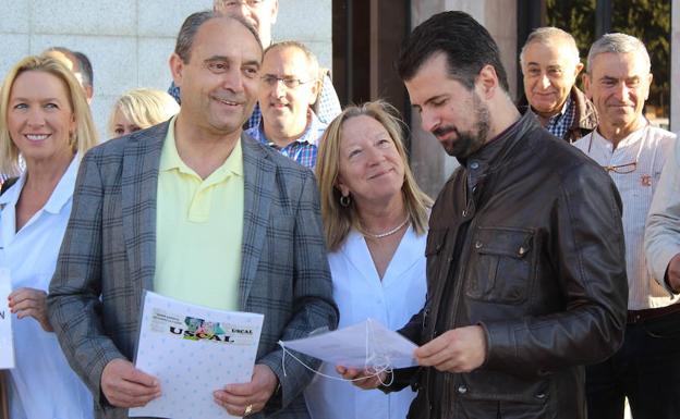 Tudanca se comprometa a «buscar la solución que la Junta de Castilla y León no da» a los sanitarios no asistenciales