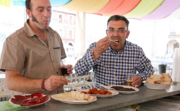 La Feria de la Morcilla recibirá a 100.000 personas que consumirán 3.000 kilos de este producto y 1.400 de chorizo