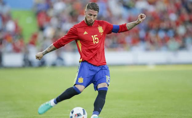 Ramos, sobre el tuit de Piqué: «No creo que ayude mucho»