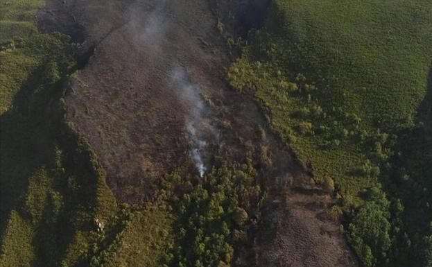 Continúa activo el incendio de Balboa