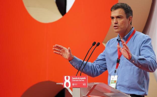 Sánchez e Iceta piden a los catalanes que no vayan a votar mañana