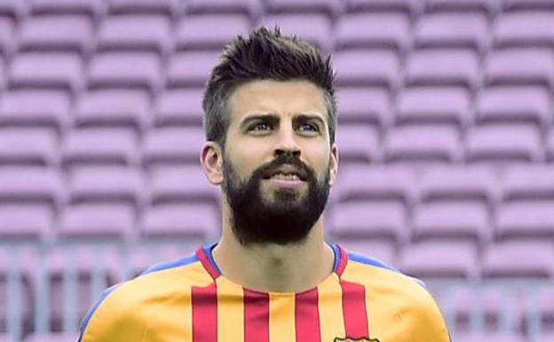Piqué insiste contra la Policía, con ironía, ya con la selección: «Han actuado de modo proporcional»
