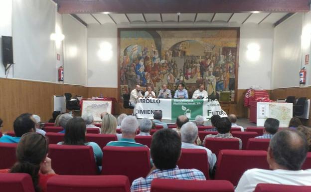 UCCL apoya y respalda las decisiones ayer tomadas en la reunión a favor de la Biorrefinería de Barcial